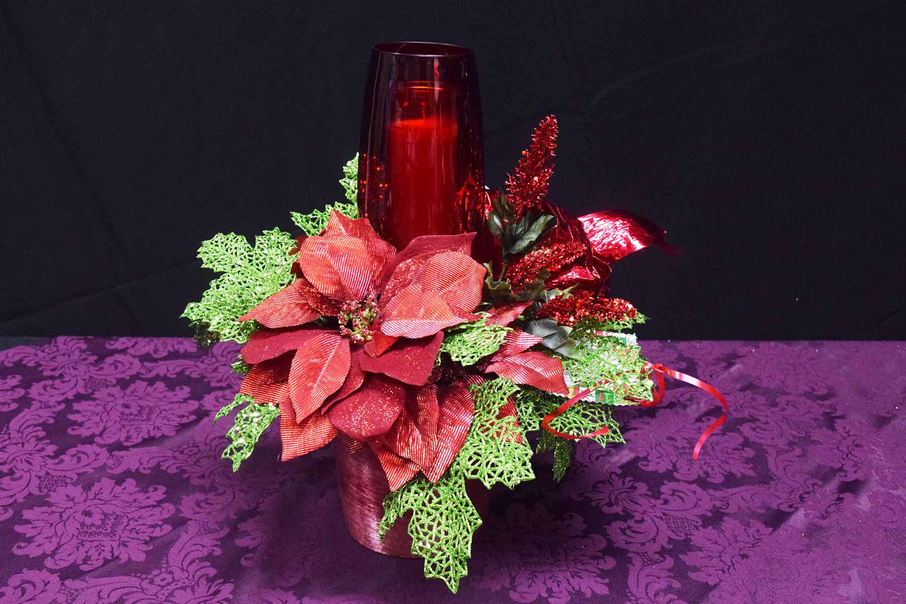 C13_--_Red_Candle_with_gliltter_poinsettia.jpg