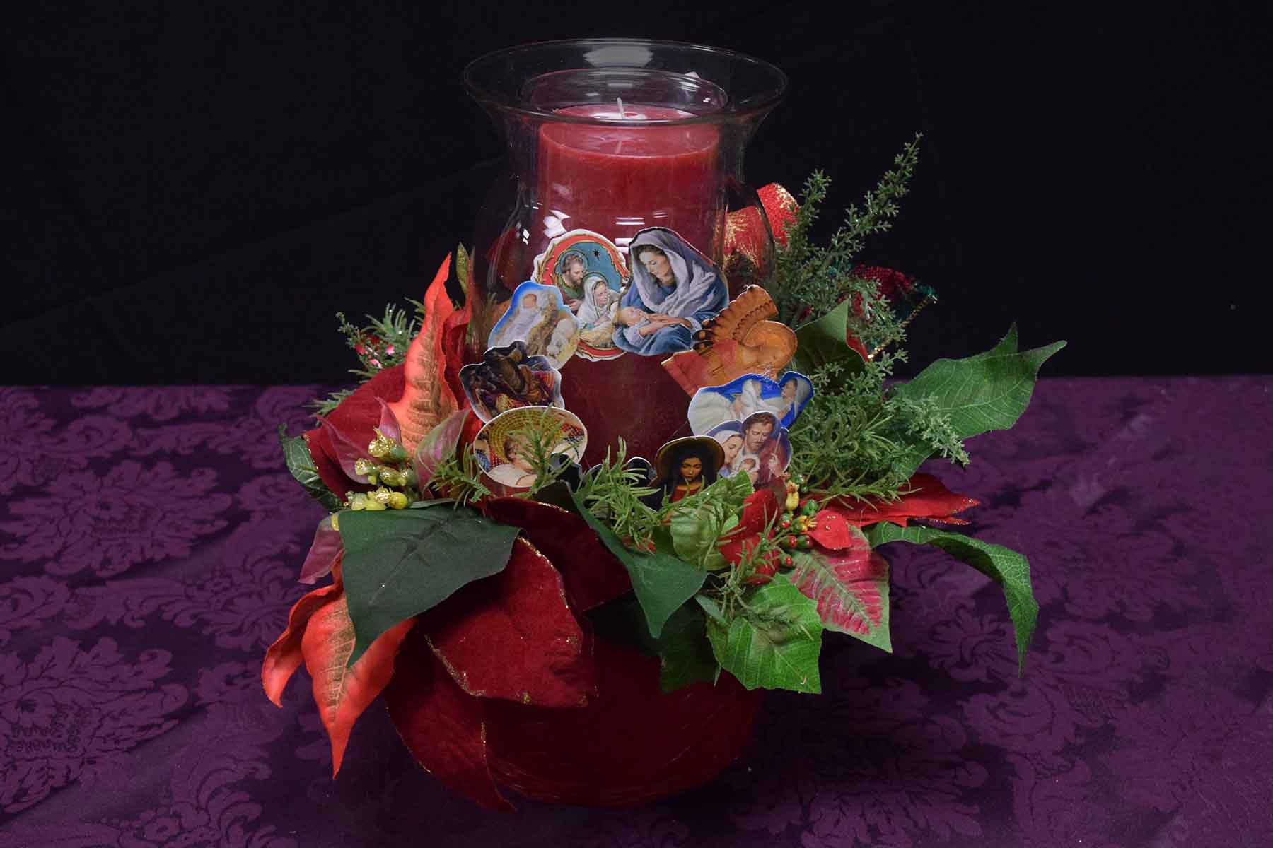 C14_--_Red_candle_in_hurricane_with_paper_wreath.jpg